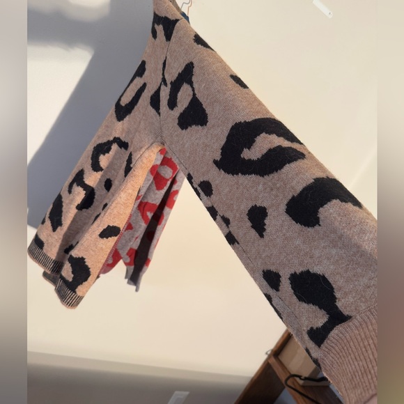 Bibi- Leopard Print Colorblock Cardigan - Picture 6 of 11